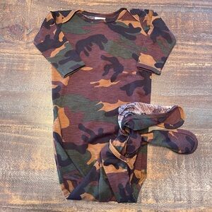 Camo print knotted sleep gown - newborn